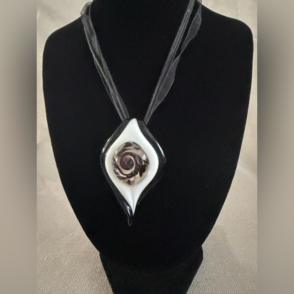 Black and White Glass Pendant Necklace with Floral Accent